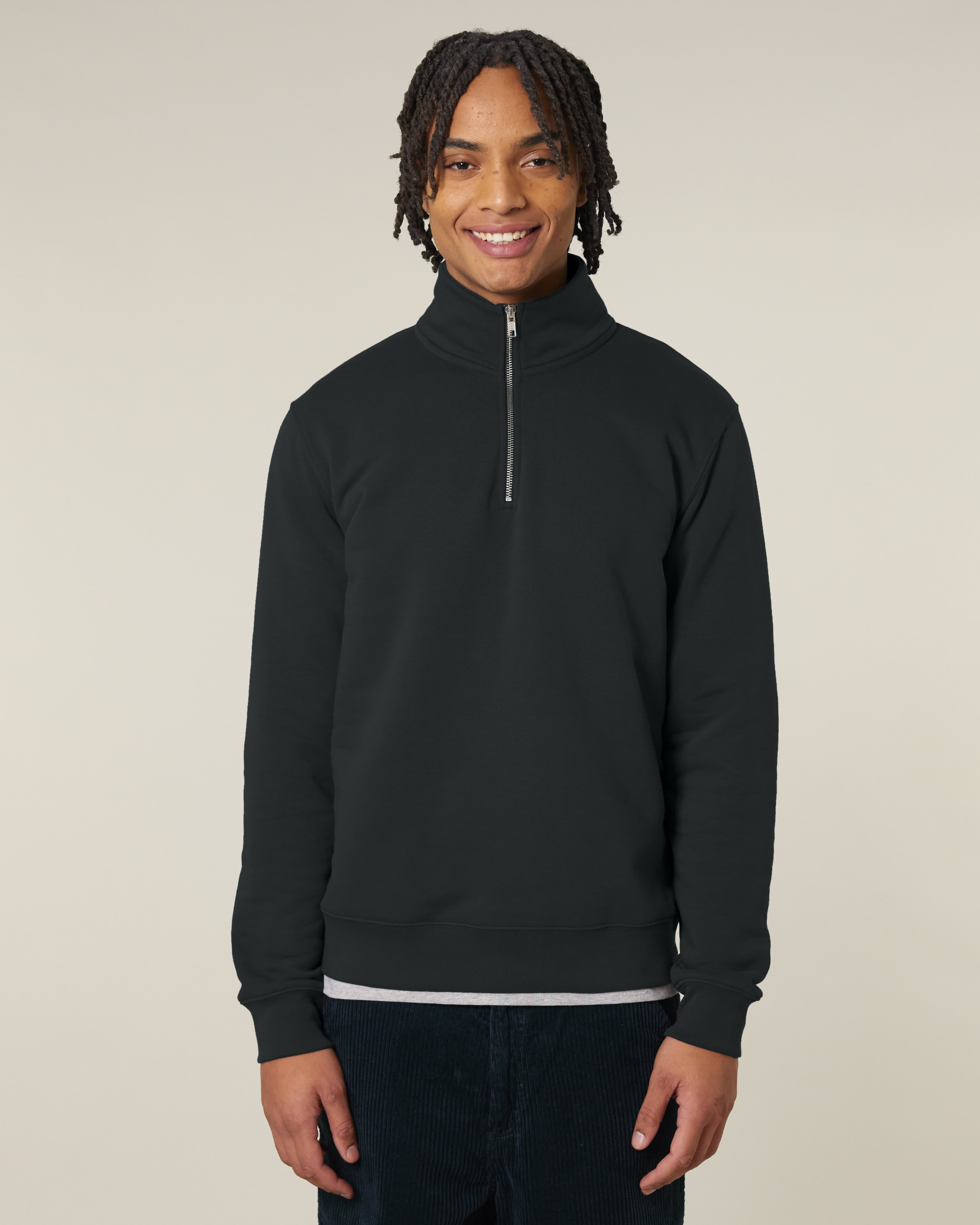 ZIP SWEATER - ZWART