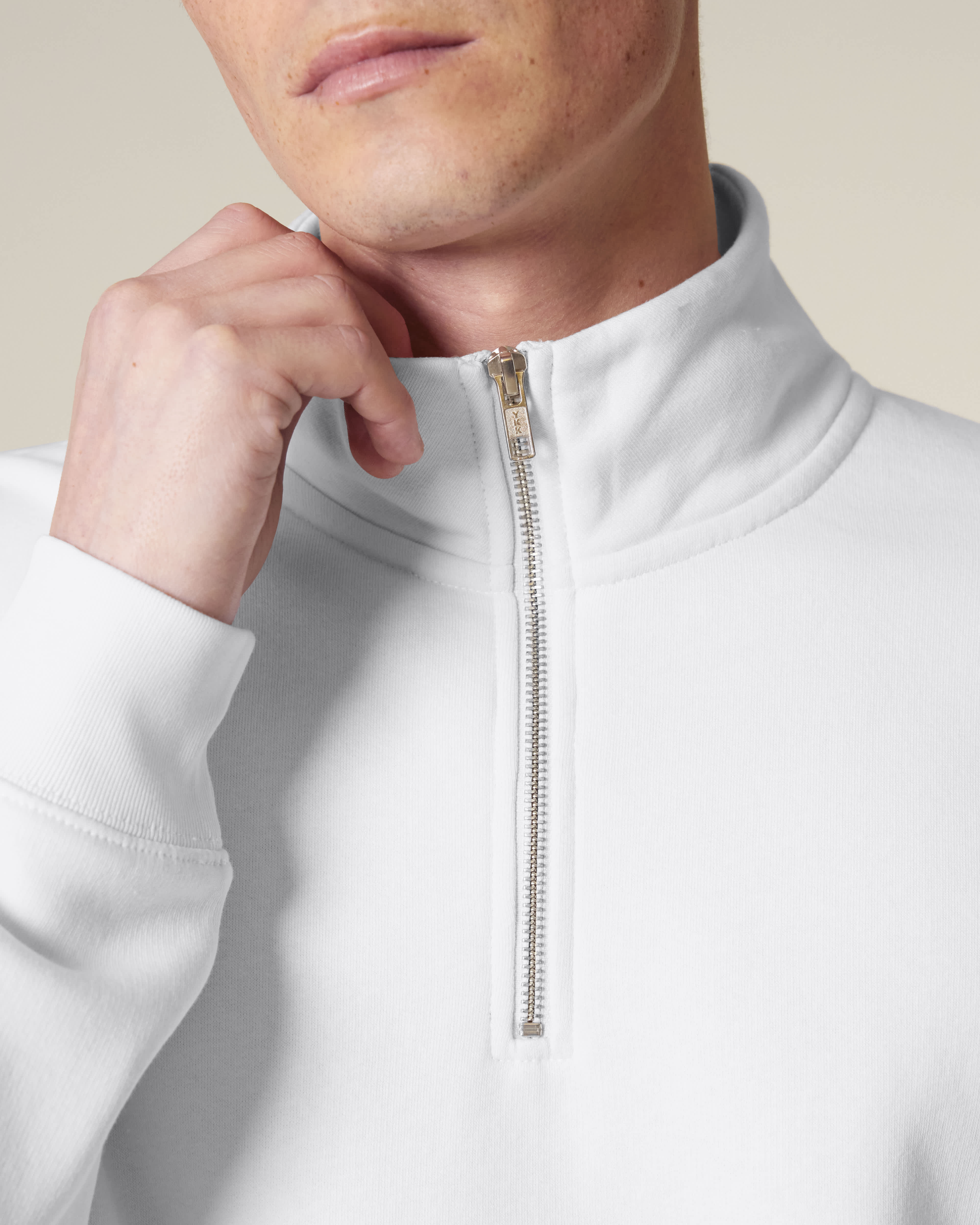 ZIP SWEATER - WIT